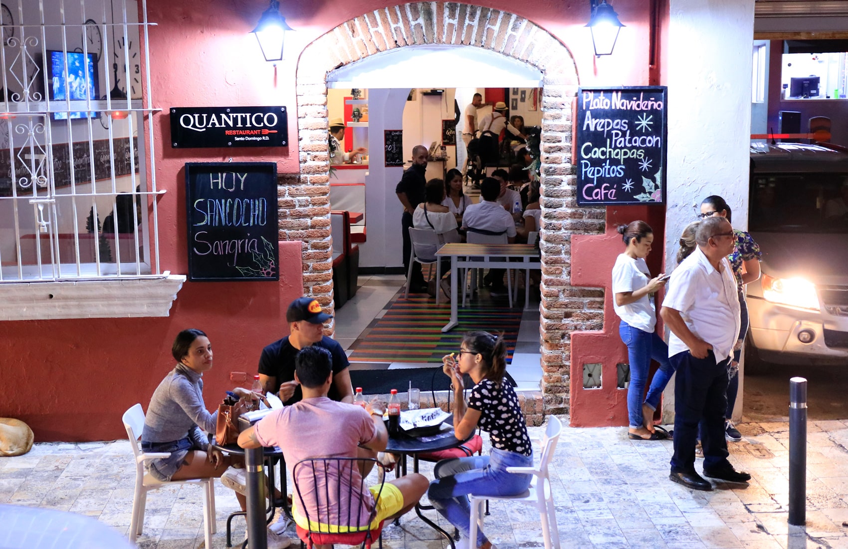 Fachada Quantico